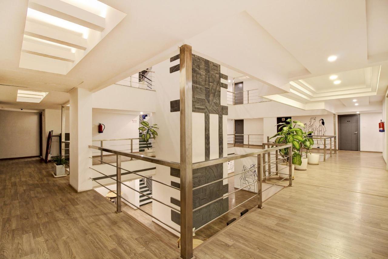 Oyo Townhouse 9 Hitech City Hyderabad Exterior foto