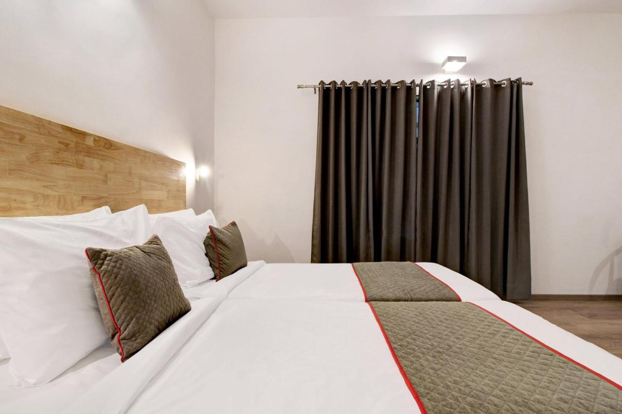 Oyo Townhouse 9 Hitech City Hyderabad Exterior foto